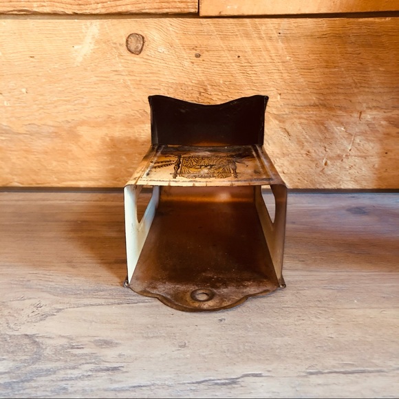 Burned hanging matchbook holder - Picture 6 of 6